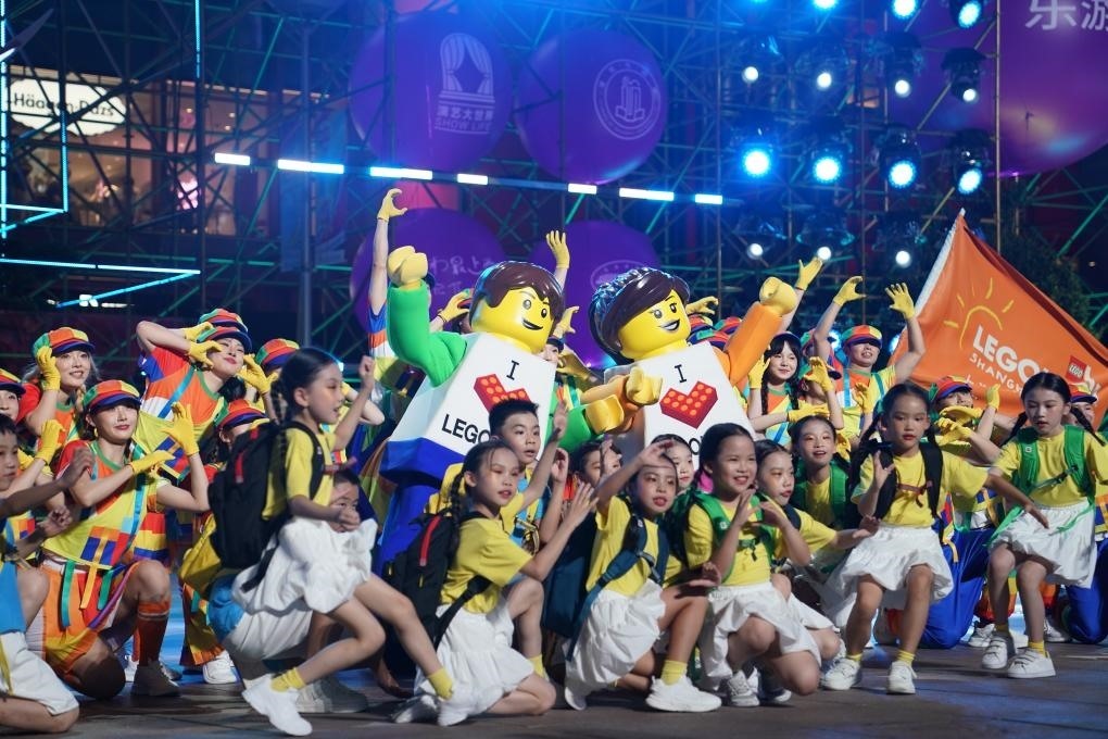 9月14日晚，演員在上海旅游節(jié)開幕式上表演。新華社發(fā)（陳浩明 攝）