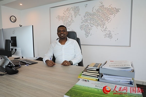 圖為Kerchanshe公司執(zhí)行總裁伊思拉爾·德格。人民網(wǎng)記者 沈小曉攝