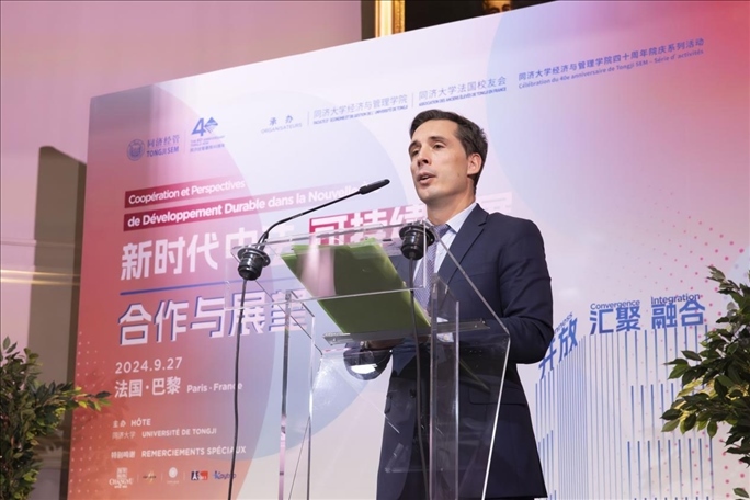 法國(guó)前交通部長(zhǎng)讓-巴蒂斯特·杰巴里發(fā)布主旨演講。主辦方供圖