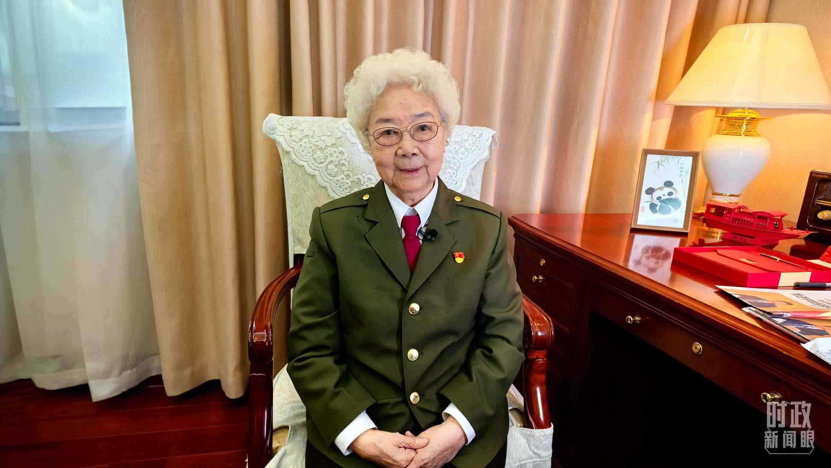 “人民藝術(shù)家”國家榮譽(yù)稱號獲得者田華。（總臺央視記者史偉拍攝）