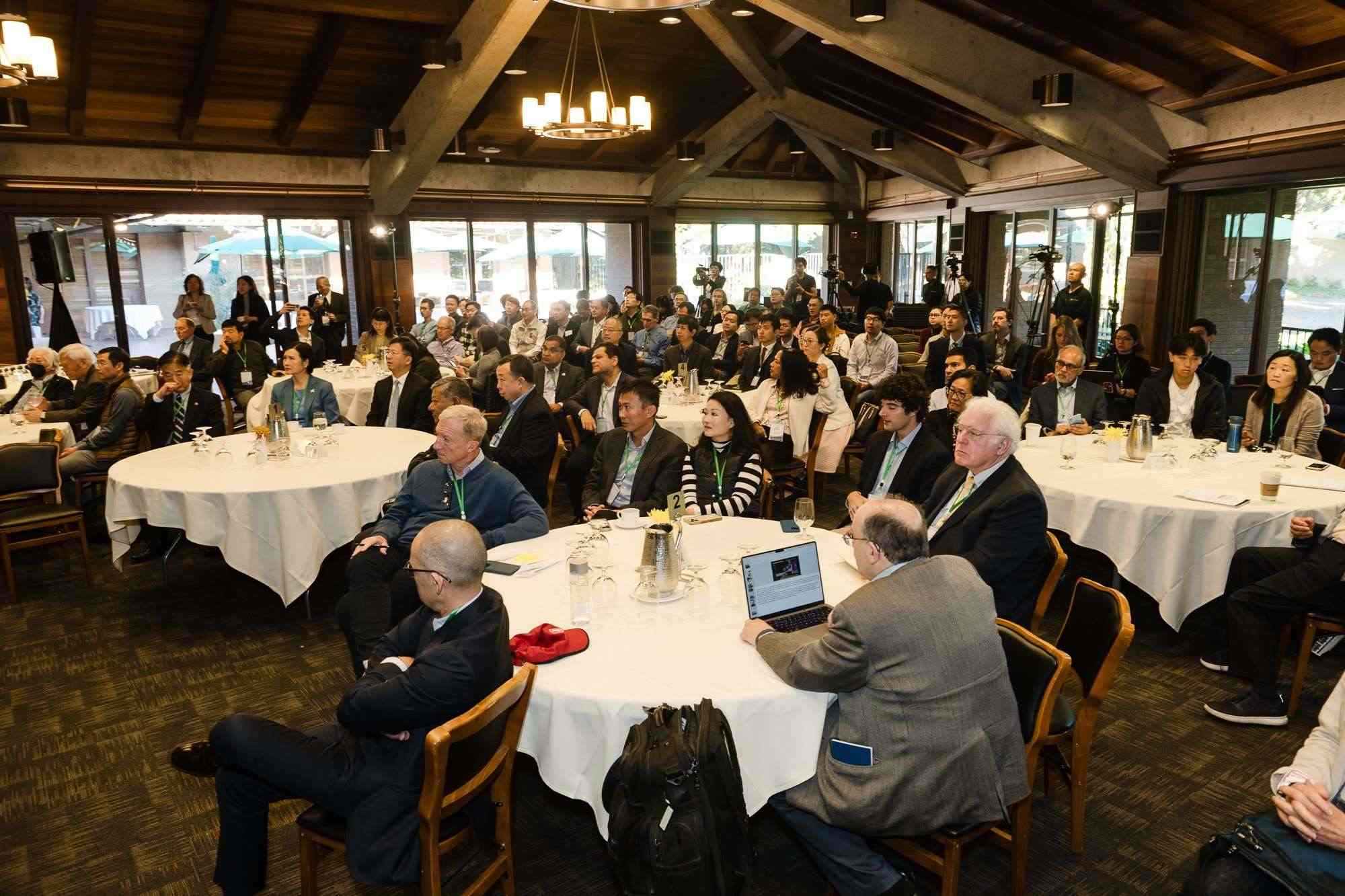 峰會現(xiàn)場。馮超攝