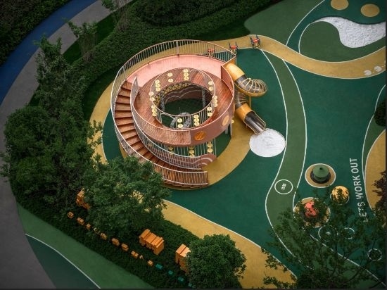 改造后的中鐵臻庭小區(qū)森林樹屋。 王碩敏 攝