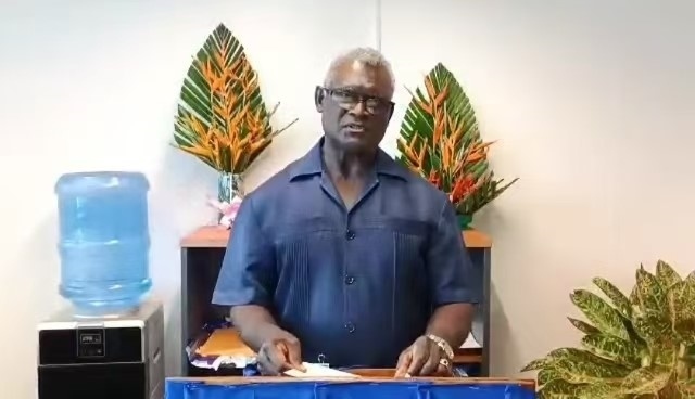 所羅門群島前總理、現(xiàn)任財(cái)政與國(guó)庫(kù)部長(zhǎng)梅納西·索加瓦雷以視頻形式向論壇致辭（主辦方供圖）