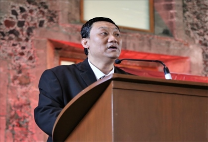 拉美分社負(fù)責(zé)人苗野主持慶祝活動。主辦方供圖