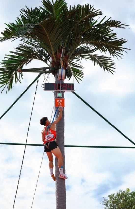 11月23日，廣東隊選手黃新鴻在比賽中。新華社記者 楊植森 攝
