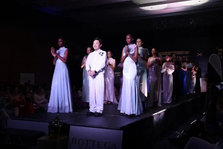 時裝周現(xiàn)場。顏李芳攝