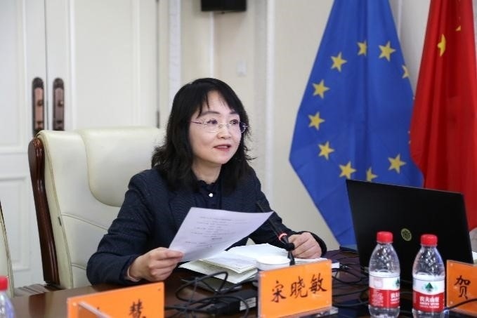 中國社會科學院歐洲研究所《歐洲研究》總編輯、中國歐洲學會秘書長宋曉敏教授主持研討會。吳迪攝