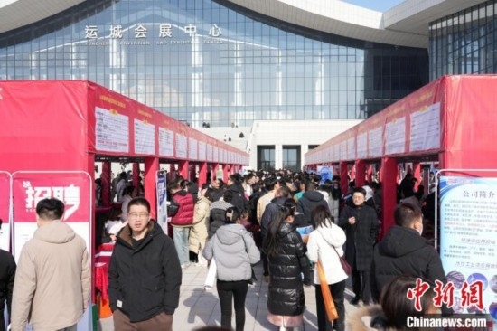 圖為招聘活動現(xiàn)場。 解凱光 攝