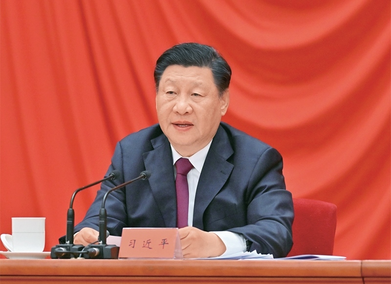 2022年5月10日，慶祝中國(guó)共產(chǎn)主義青年團(tuán)成立100周年大會(huì)在北京人民大會(huì)堂隆重舉行。中共中央總書(shū)記、國(guó)家主席、中央軍委主席習(xí)近平在大會(huì)上發(fā)表重要講話。 新華社記者 岳月偉/攝